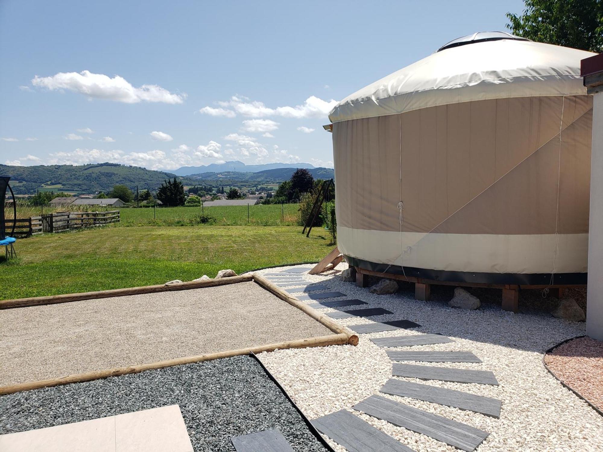 Yourte Atypique Entre Lyon Et Grenoble ! Vue Sur Les Montagnes. Nohant-en-Graçay エクステリア 写真